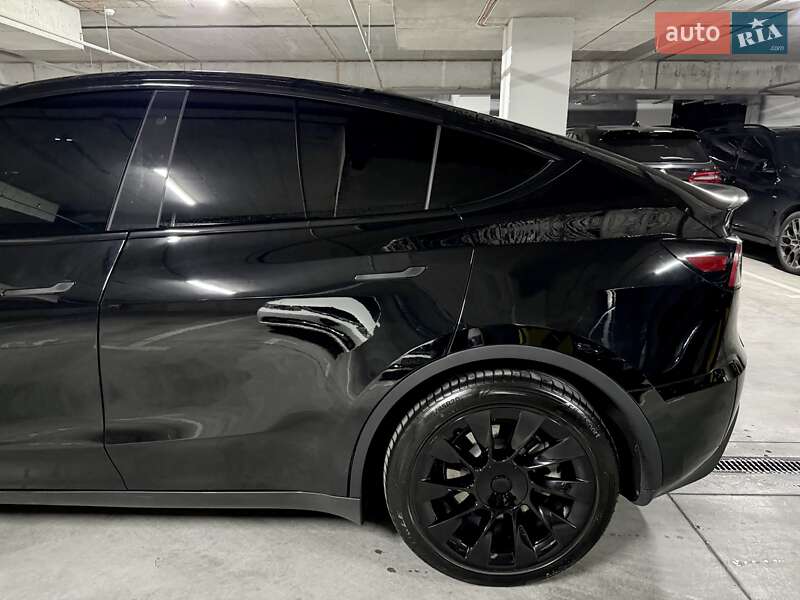 Внедорожник / Кроссовер Tesla Model Y 2023 в Днепре