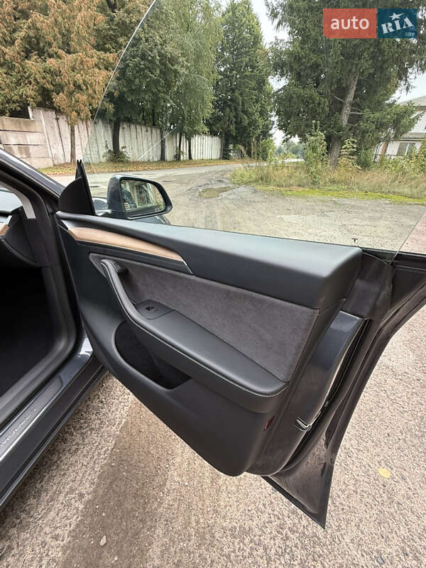 Внедорожник / Кроссовер Tesla Model Y 2023 в Умани фото 8 Внедорожник / Кроссовер Tesla Model Y 2023 в Умани