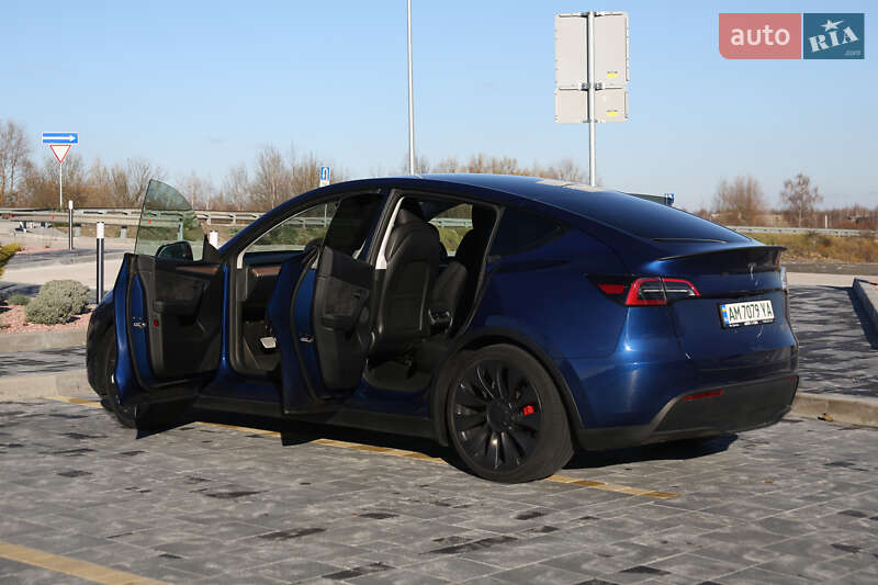 Позашляховик / Кросовер Tesla Model Y 2024 в Звягелі