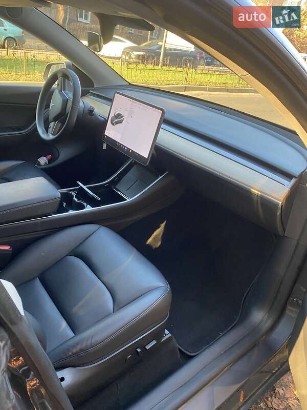 Позашляховик / Кросовер Tesla Model Y 2020 в Києві