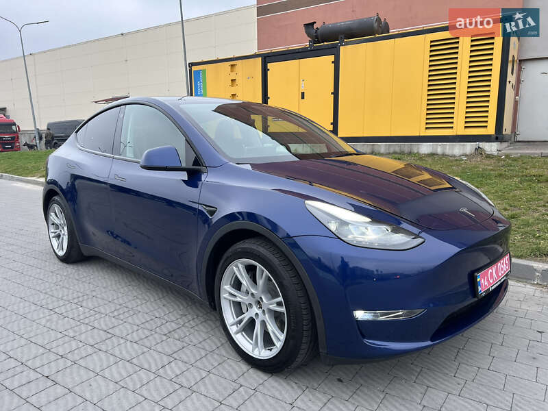 Внедорожник / Кроссовер Tesla Model Y 2023 в Львове фото 3 Внедорожник / Кроссовер Tesla Model Y 2023 в Львове