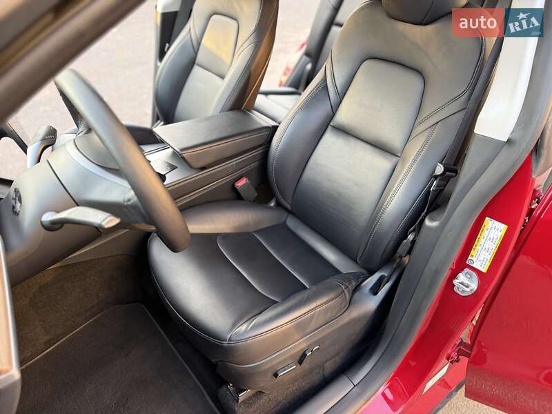 Позашляховик / Кросовер Tesla Model Y 2023 в Дніпрі фото 12 Позашляховик / Кросовер Tesla Model Y 2023 в Дніпрі