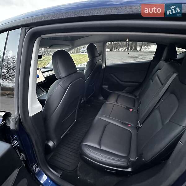 Внедорожник / Кроссовер Tesla Model Y 2024 в Кременчуге