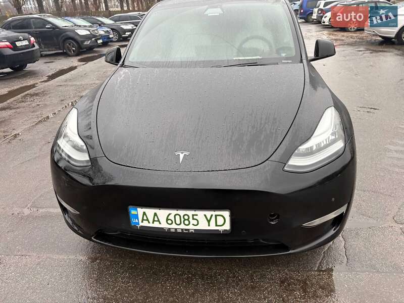 Внедорожник / Кроссовер Tesla Model Y 2021 в Киеве