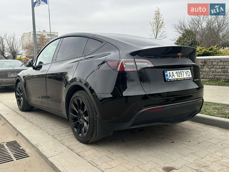 Внедорожник / Кроссовер Tesla Model Y 2021 в Киеве