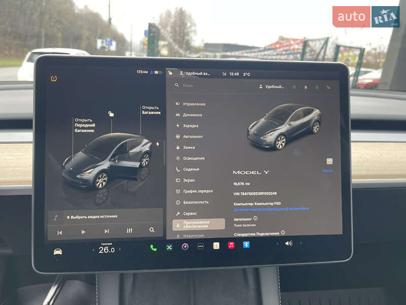Позашляховик / Кросовер Tesla Model Y 2024 в Чернівцях