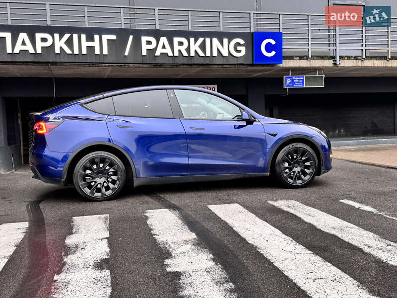 Позашляховик / Кросовер Tesla Model Y 2022 в Києві