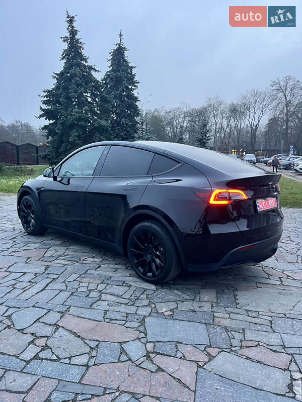 Внедорожник / Кроссовер Tesla Model Y 2023 в Кременчуге