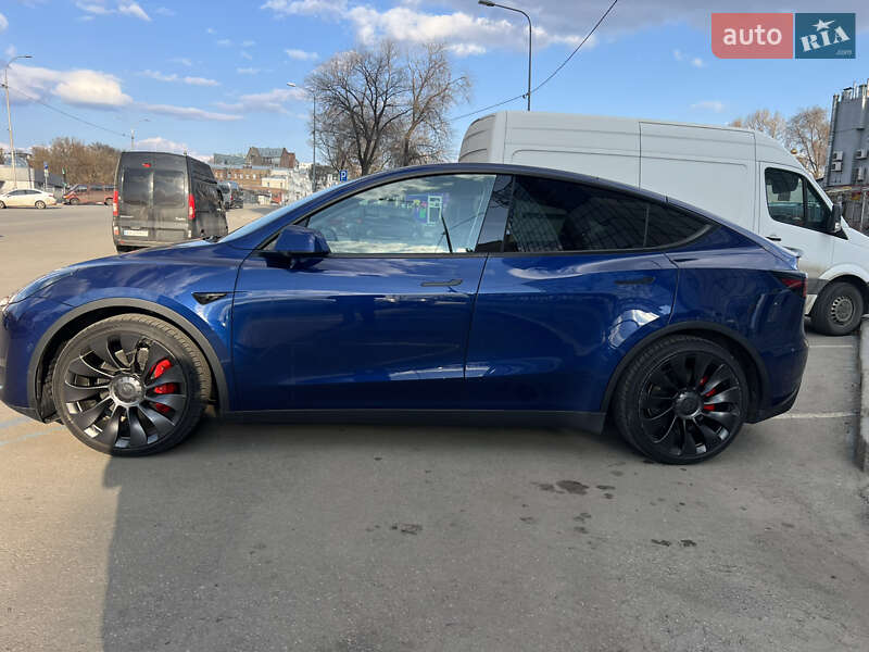 Позашляховик / Кросовер Tesla Model Y 2022 в Харкові