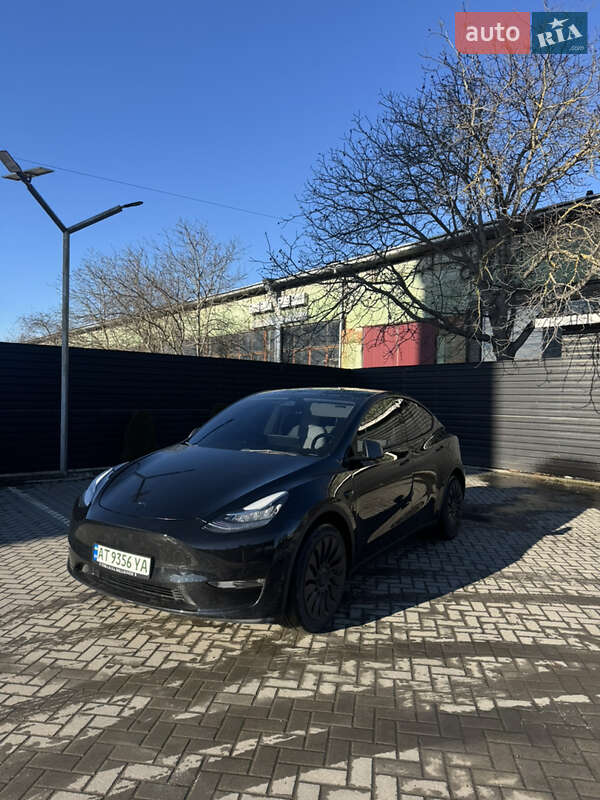 Позашляховик / Кросовер Tesla Model Y 2022 в Івано-Франківську