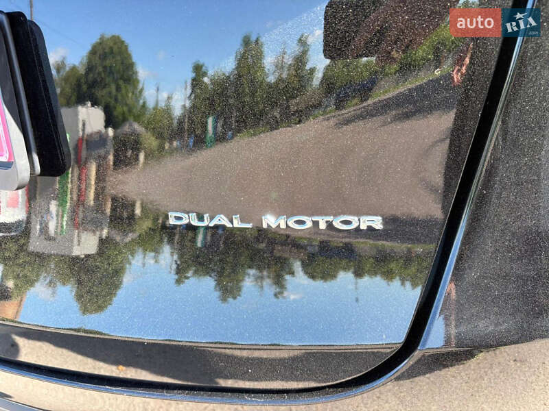 Внедорожник / Кроссовер Tesla Model Y 2022 в Ровно