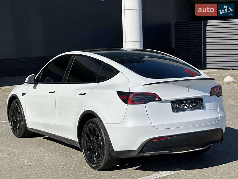 Внедорожник / Кроссовер Tesla Model Y 2023 в Киеве