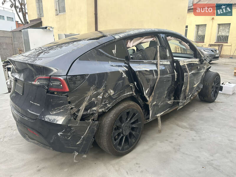 Позашляховик / Кросовер Tesla Model Y 2024 в Дніпрі