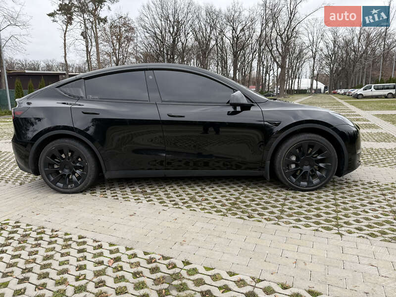 Позашляховик / Кросовер Tesla Model Y 2023 в Харкові