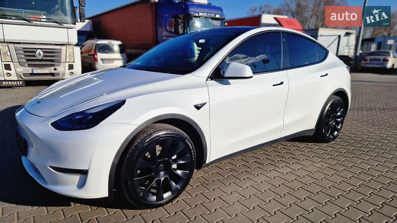 Позашляховик / Кросовер Tesla Model Y 2022 в Києві фото 3 Позашляховик / Кросовер Tesla Model Y 2022 в Києві