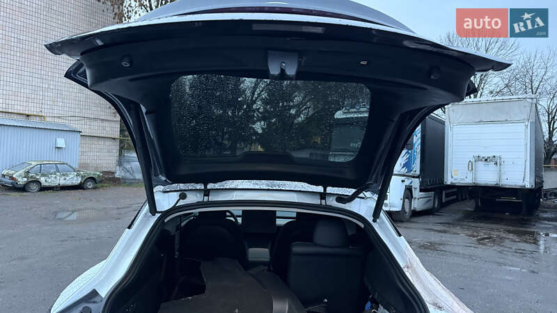 Внедорожник / Кроссовер Tesla Model Y 2024 в Луцке фото 20 Внедорожник / Кроссовер Tesla Model Y 2024 в Луцке