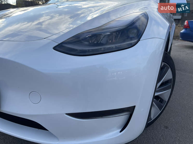 Позашляховик / Кросовер Tesla Model Y 2023 в Дніпрі фото 11 Позашляховик / Кросовер Tesla Model Y 2023 в Дніпрі