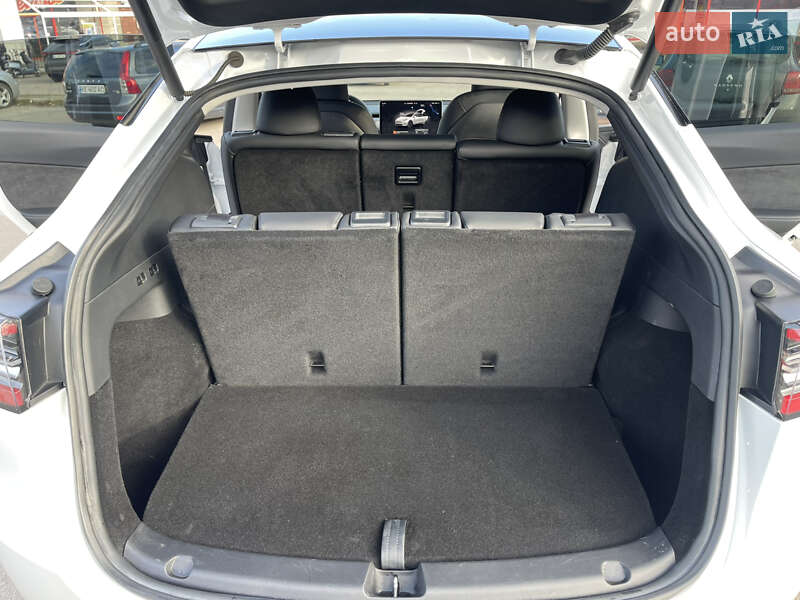 Позашляховик / Кросовер Tesla Model Y 2023 в Дніпрі фото 10 Позашляховик / Кросовер Tesla Model Y 2023 в Дніпрі