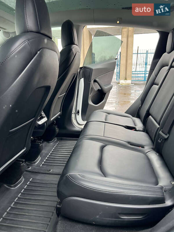 Внедорожник / Кроссовер Tesla Model Y 2021 в Тернополе фото 28 Внедорожник / Кроссовер Tesla Model Y 2021 в Тернополе