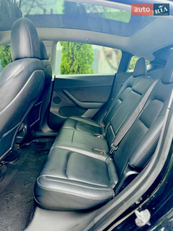 Позашляховик / Кросовер Tesla Model Y 2020 в Харкові