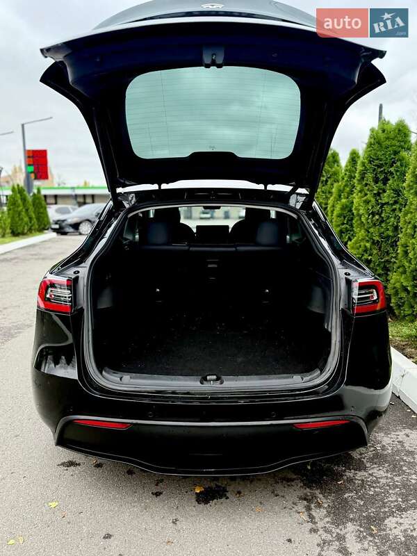 Позашляховик / Кросовер Tesla Model Y 2020 в Харкові