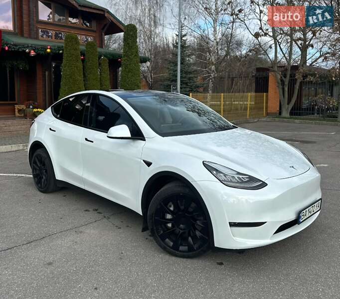 Позашляховик / Кросовер Tesla Model Y 2023 в Олександрії