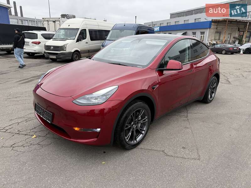 Позашляховик / Кросовер Tesla Model Y 2024 в Києві фото 3 Позашляховик / Кросовер Tesla Model Y 2024 в Києві
