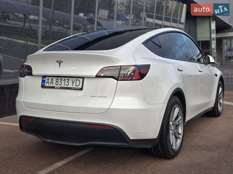 Внедорожник / Кроссовер Tesla Model Y 2022 в Киеве