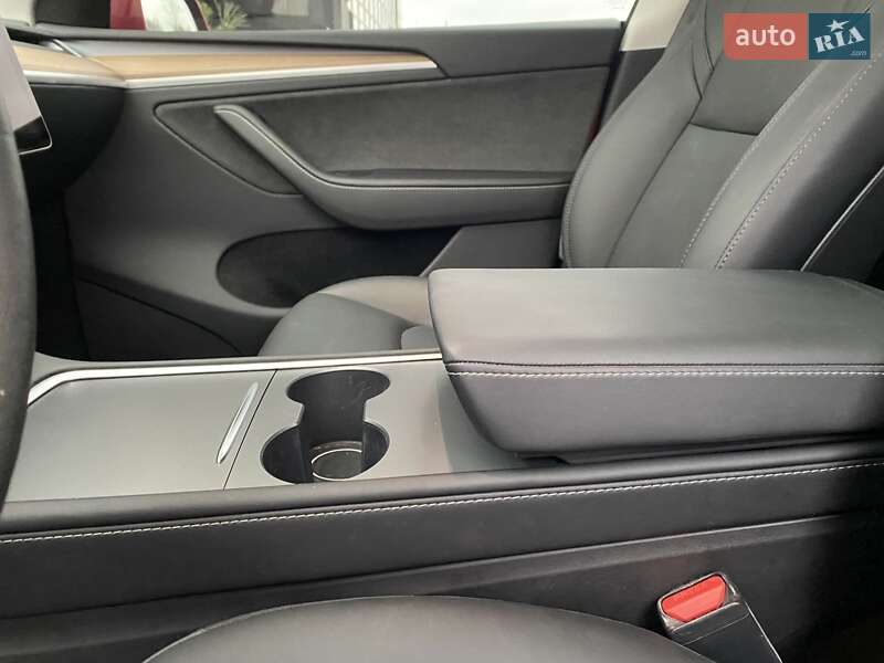 Внедорожник / Кроссовер Tesla Model Y 2023 в Хмельницком фото 17 Внедорожник / Кроссовер Tesla Model Y 2023 в Хмельницком