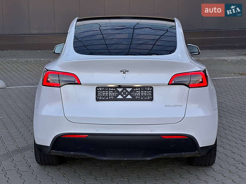Внедорожник / Кроссовер Tesla Model Y 2022 в Киеве