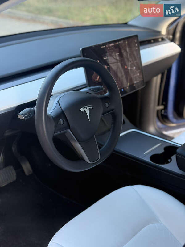 Позашляховик / Кросовер Tesla Model Y 2021 в Харкові фото 16 Позашляховик / Кросовер Tesla Model Y 2021 в Харкові
