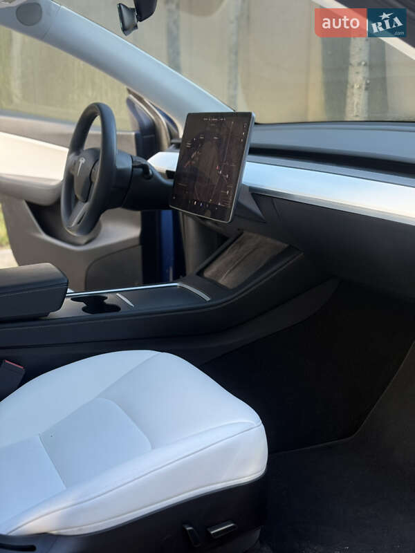 Позашляховик / Кросовер Tesla Model Y 2021 в Харкові фото 25 Позашляховик / Кросовер Tesla Model Y 2021 в Харкові