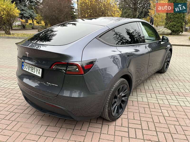 Позашляховик / Кросовер Tesla Model Y 2023 в Тернополі