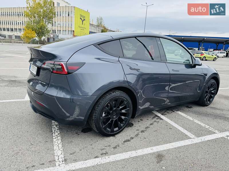 Позашляховик / Кросовер Tesla Model Y 2022 в Івано-Франківську