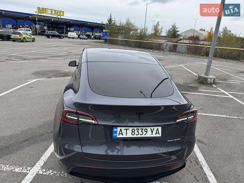 Позашляховик / Кросовер Tesla Model Y 2022 в Івано-Франківську