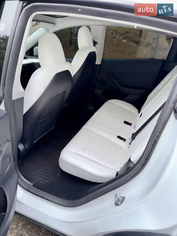 Внедорожник / Кроссовер Tesla Model Y 2023 в Киеве фото 12 Внедорожник / Кроссовер Tesla Model Y 2023 в Киеве