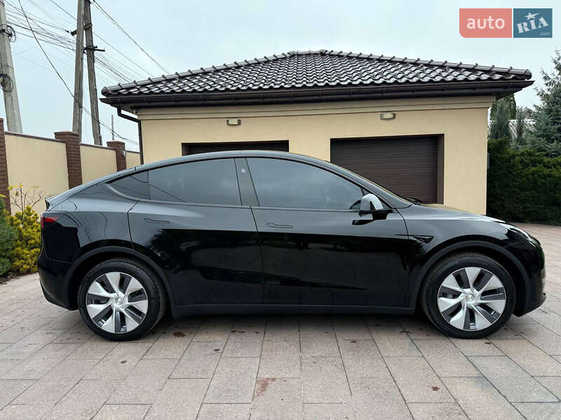 Внедорожник / Кроссовер Tesla Model Y 2023 в Днепре