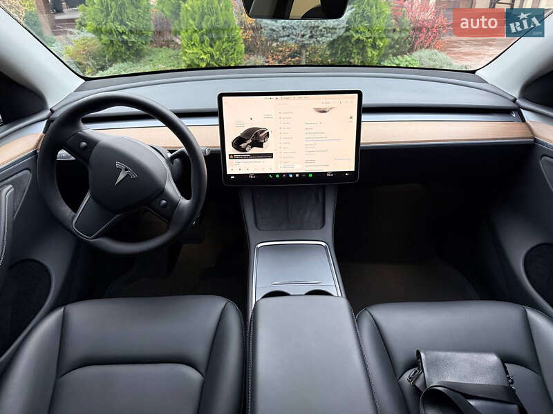 Внедорожник / Кроссовер Tesla Model Y 2023 в Днепре