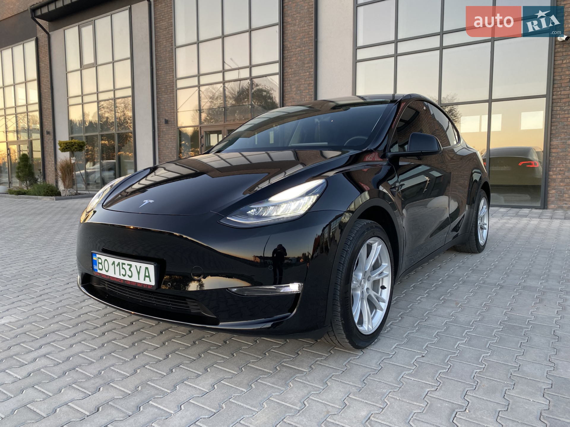 2021 Tesla Model Y - мініатюра 2