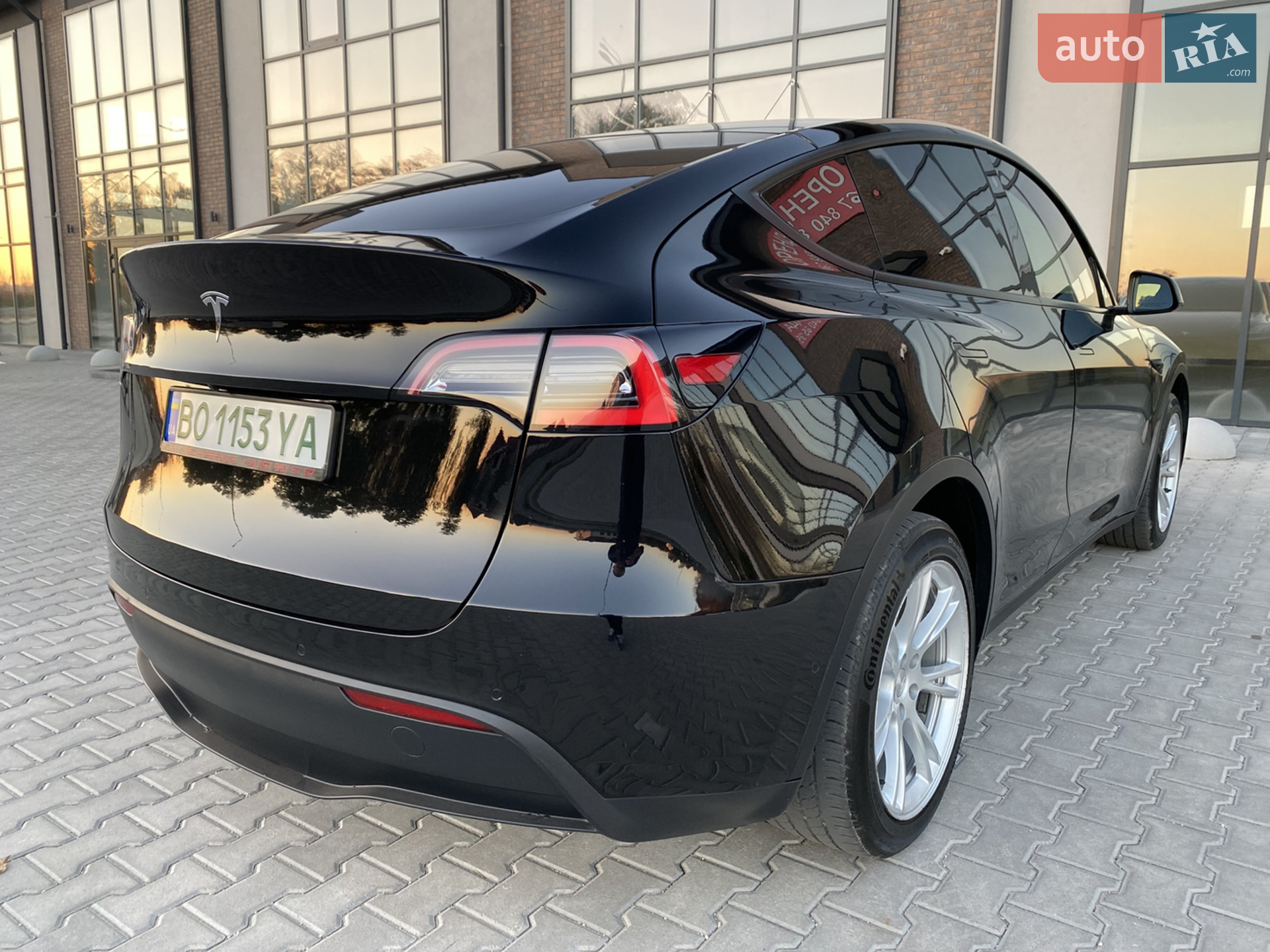 2021 Tesla Model Y - мініатюра 8