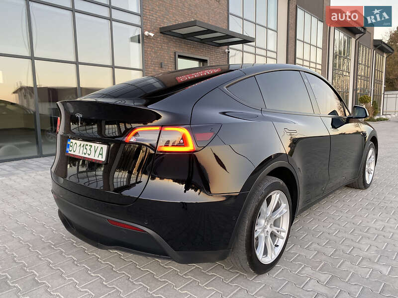 Внедорожник / Кроссовер Tesla Model Y 2021 в Тернополе