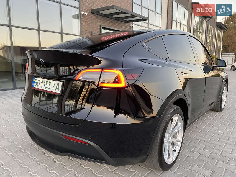 Внедорожник / Кроссовер Tesla Model Y 2021 в Тернополе