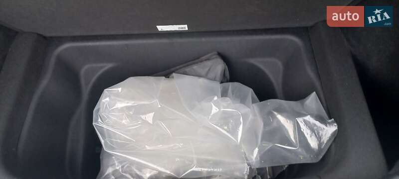 Внедорожник / Кроссовер Tesla Model Y 2021 в Николаеве