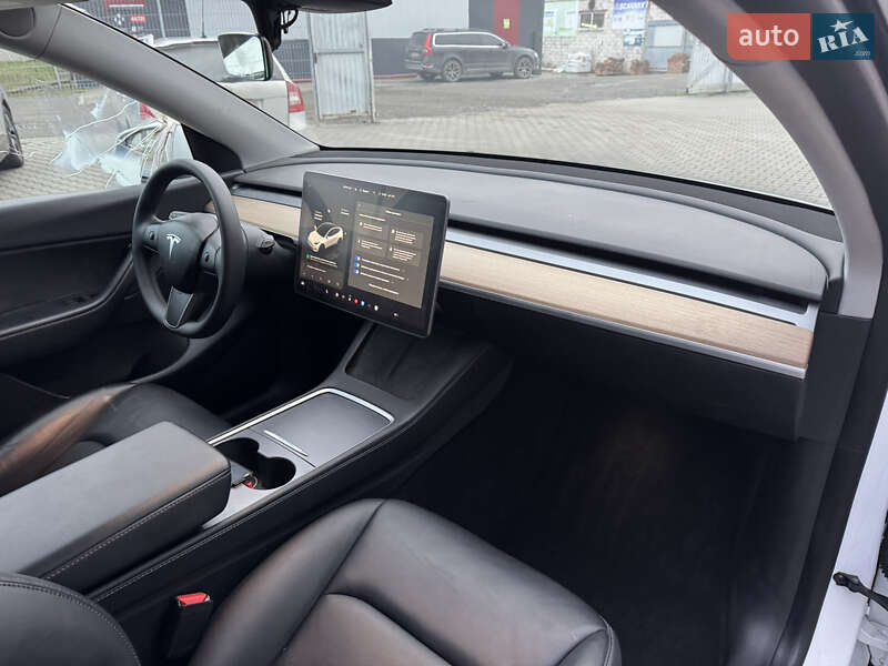 Позашляховик / Кросовер Tesla Model Y 2022 в Луцьку фото 25 Позашляховик / Кросовер Tesla Model Y 2022 в Луцьку