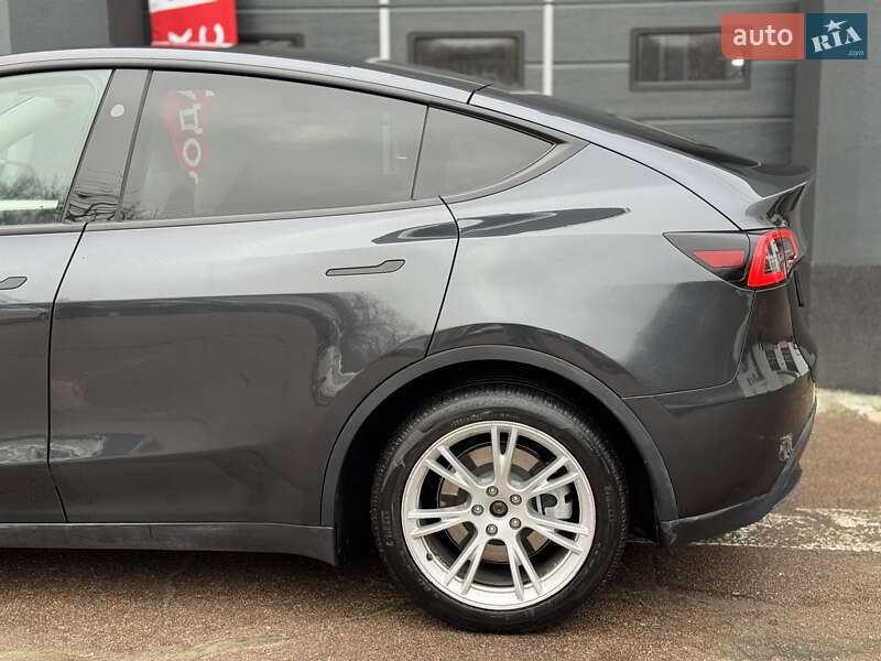 Внедорожник / Кроссовер Tesla Model Y 2024 в Киеве фото 8 Внедорожник / Кроссовер Tesla Model Y 2024 в Киеве