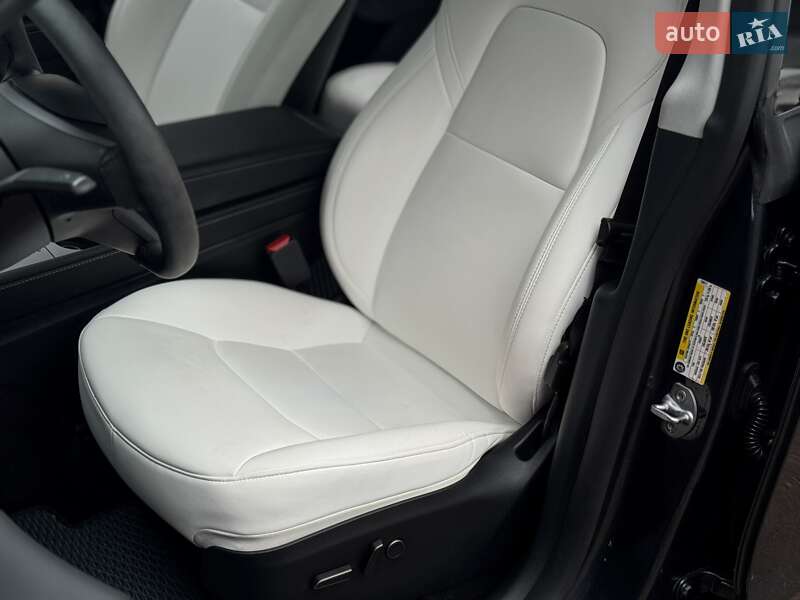 Внедорожник / Кроссовер Tesla Model Y 2024 в Киеве фото 14 Внедорожник / Кроссовер Tesla Model Y 2024 в Киеве