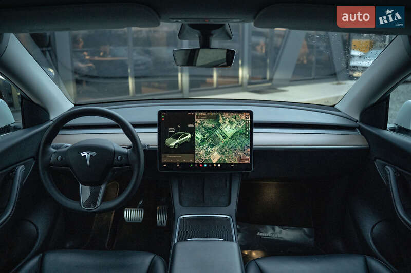 Внедорожник / Кроссовер Tesla Model Y 2021 в Черновцах