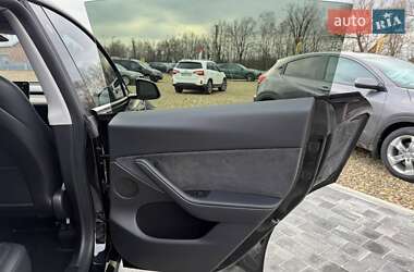 Внедорожник / Кроссовер Tesla Model Y 2022 в Коломые