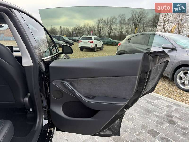 Позашляховик / Кросовер Tesla Model Y 2022 в Коломиї фото 22 Позашляховик / Кросовер Tesla Model Y 2022 в Коломиї