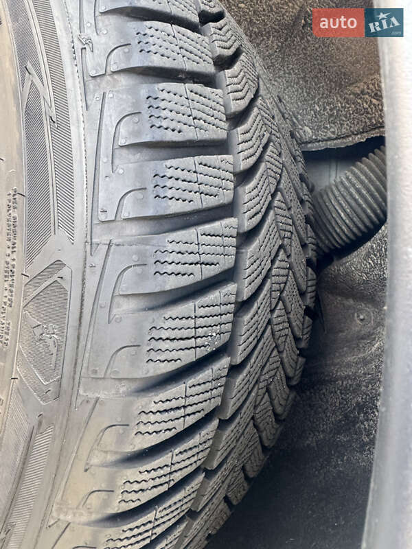 Внедорожник / Кроссовер Tesla Model Y 2023 в Киеве фото 24 Внедорожник / Кроссовер Tesla Model Y 2023 в Киеве